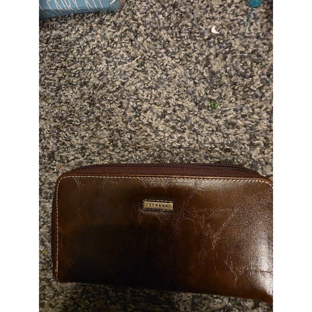 Strada Wallet 4 x 8 Brown Vinyl with Compartments